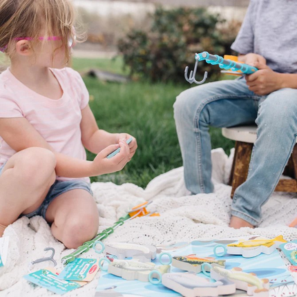 Melissa and Doug Let’s Explore Fishing Play Set (MD30806)