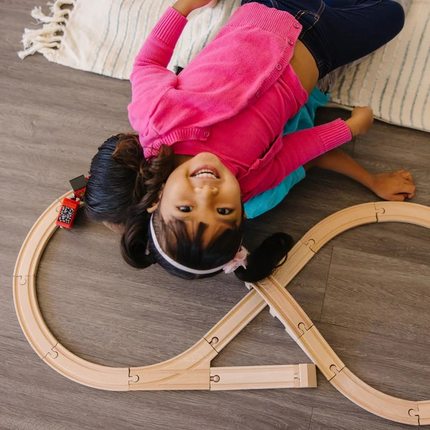 Melissa and Doug Figure 8 Train Set MD703