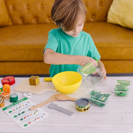 Melissa and Doug Slice & Toss Salad Set MD9310