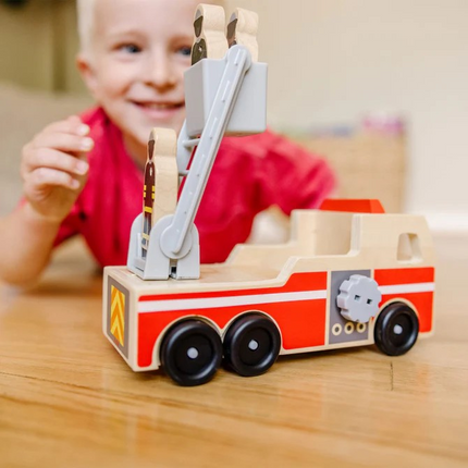 Melissa and DougClassic Wooden Fire Truck Play Set (MD9391)
