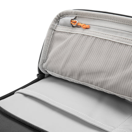 tomtoc DefenderACE-B03 Tablet Shoulder Bag 12.9吋 Black B03B1D1