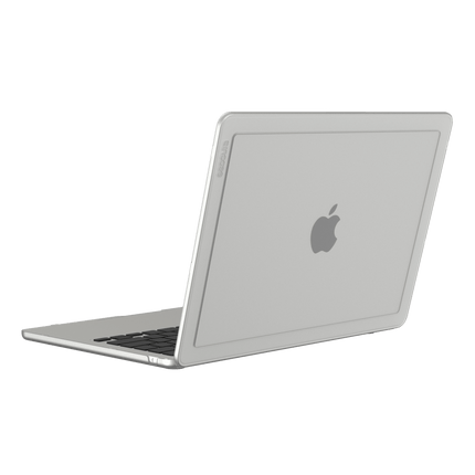 Incase Edge 硬殼保護殼，採用 Makrolon® 材質，適用於 13 吋 MacBook Air (M2-M4, 2022-2025)