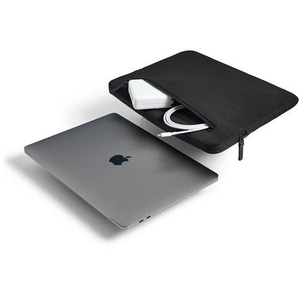 Incase 緊湊型筆記型電腦保護套採用飛行尼龍 - 安全保護套和電腦保護套，適用於 13 吋 MacBook Pro + MacBook Air - 耐用且輕巧（13.9 x 9.76 x 1.06 吋） - 黑色 #INMB100335-BLK - BUYFRIENDLY