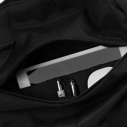 Incase City Compact 背囊配備 1680D 材質 - 黑色 #INBP100623-BLK
