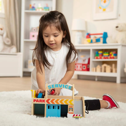 MELISSA & DOUG-SERVICE STATION PARKING GARAGE - BUYFRIENDLY