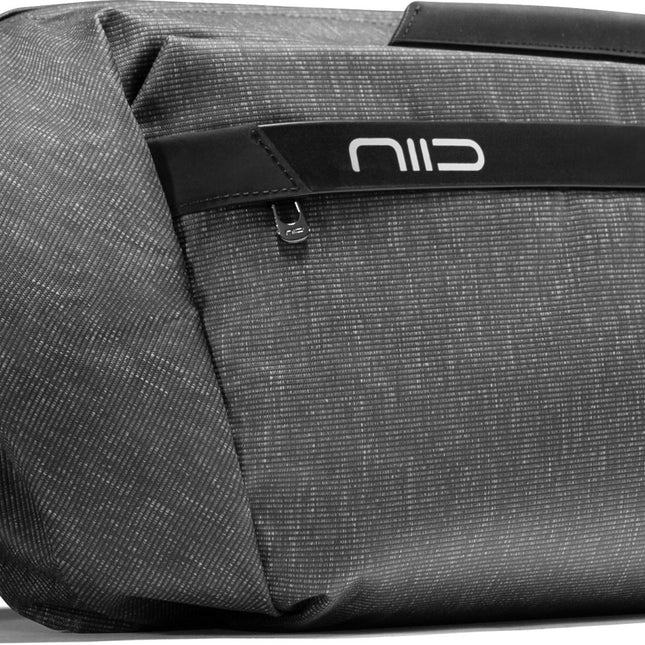 NIID - CACHE Hybrid Sling 多用途袋 13L - 36L 深灰色 ( NID10185 ) - BUYFRIENDLY
